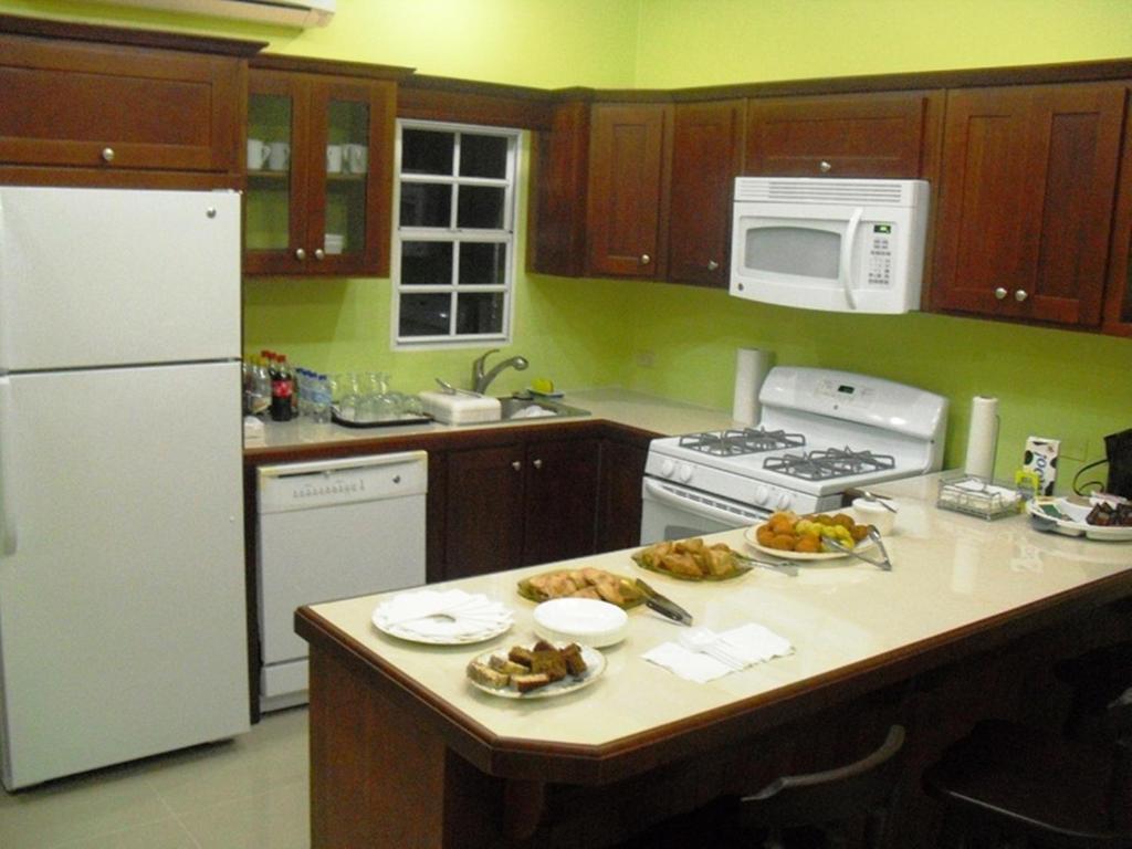 Piarco Village Suites 외부 사진