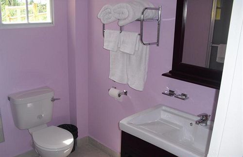 Piarco Village Suites 외부 사진