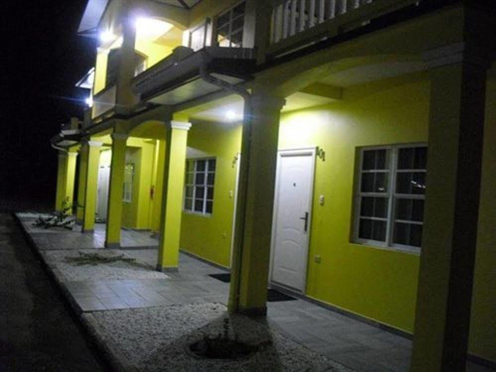 Piarco Village Suites 외부 사진